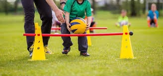 详解棒球规则中的投手违禁物质检查标准及对球速下降的影响